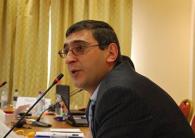 Dr. Artur Potosyan